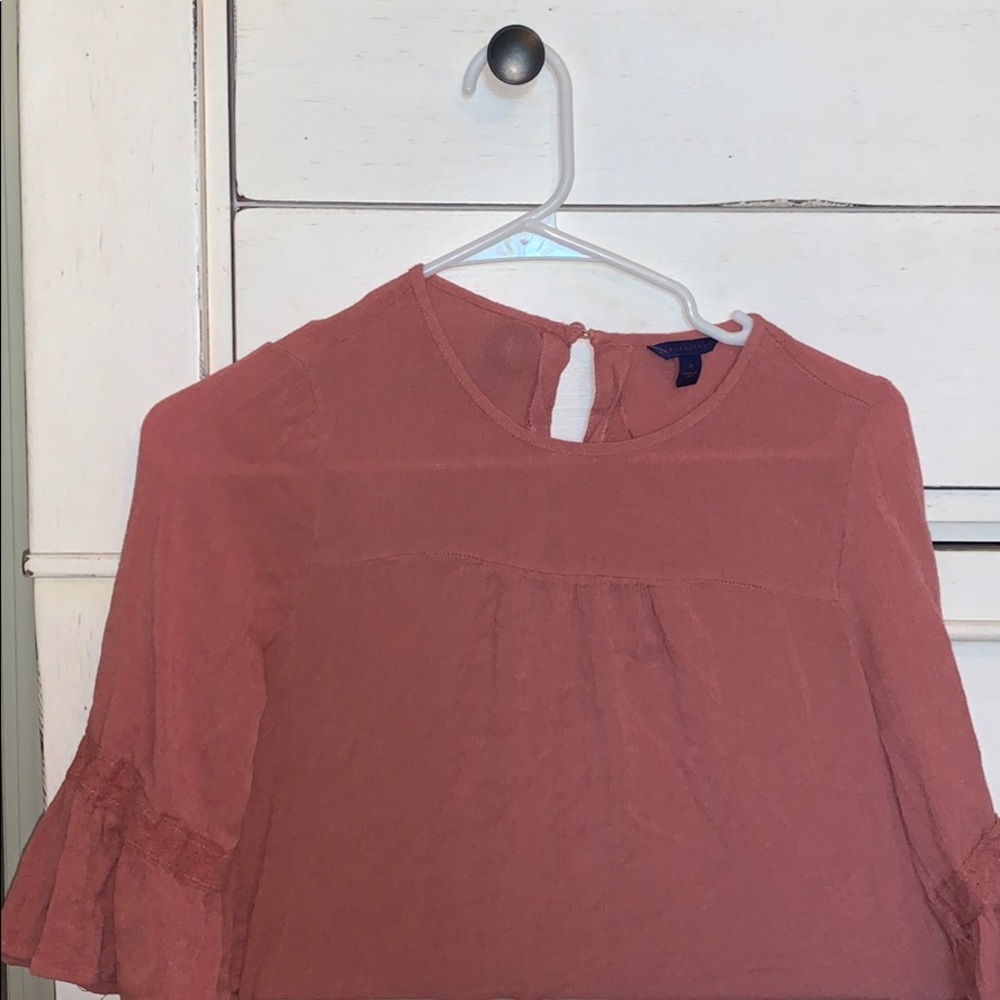 AEROPOSTALE Cropped Blouse